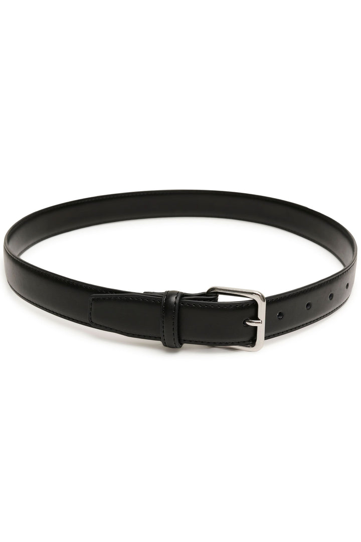 Ceinture Adrianna en cuir noir avec boucle métallique rectangulaire argentée, design élégant et intemporel.