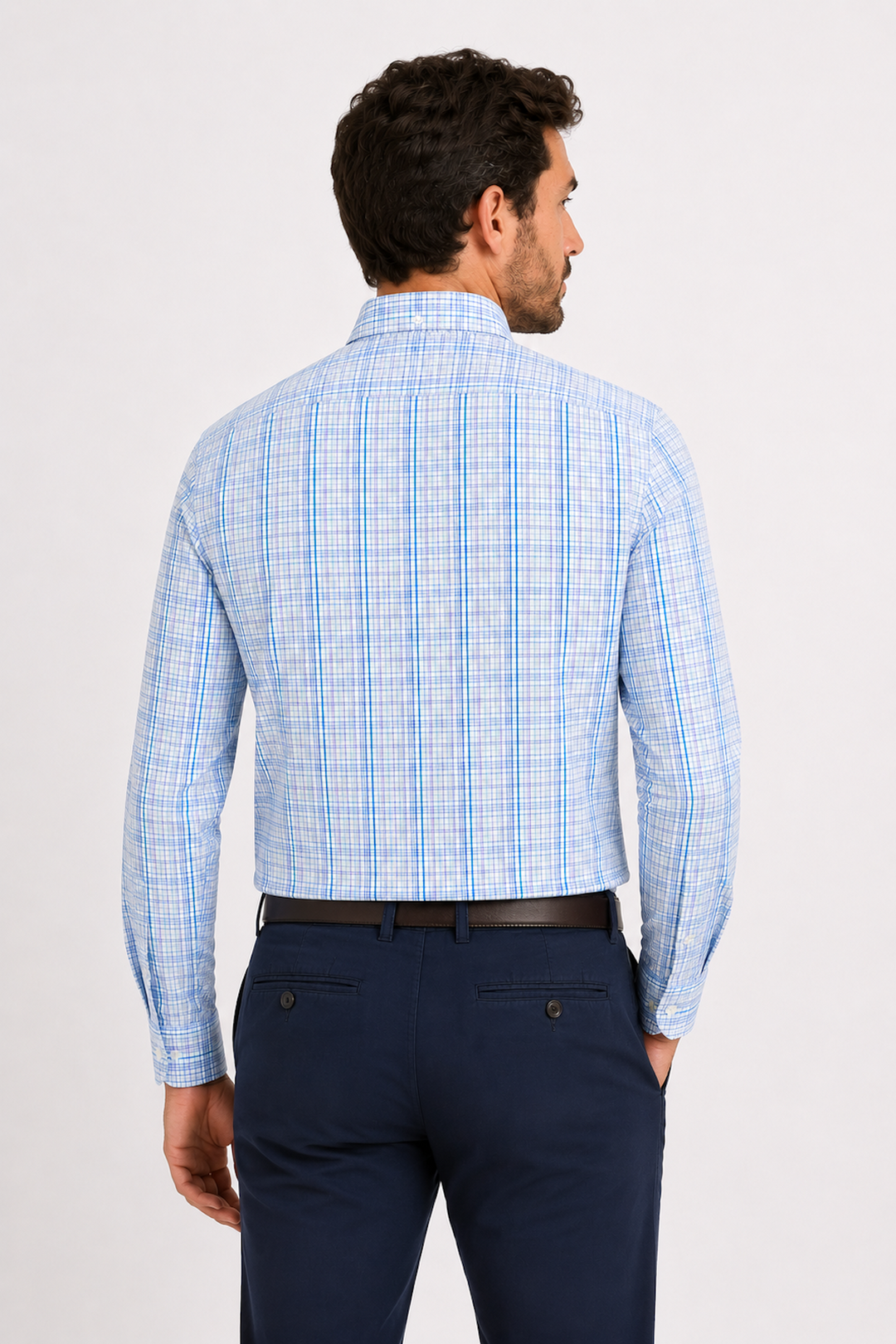 Fine-checkered casual shirt