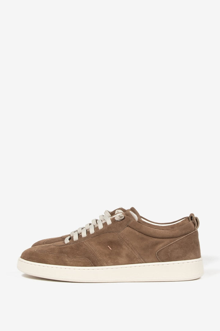 Chaussure en cuir suédé
