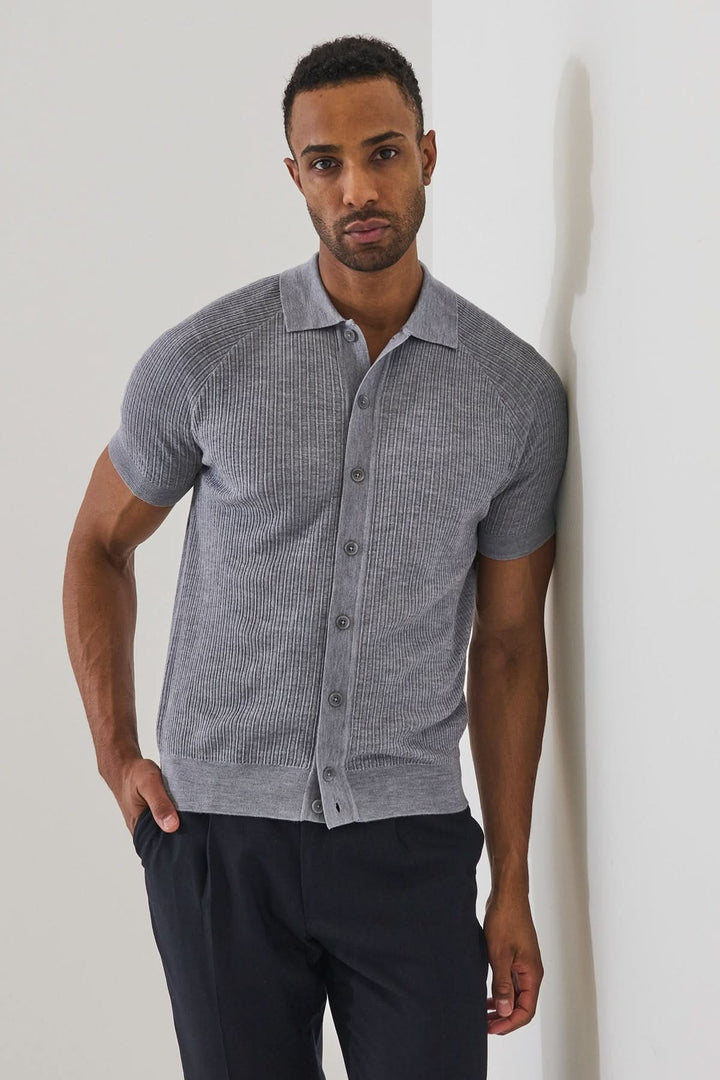Button-down shirt made of merino wool and silk