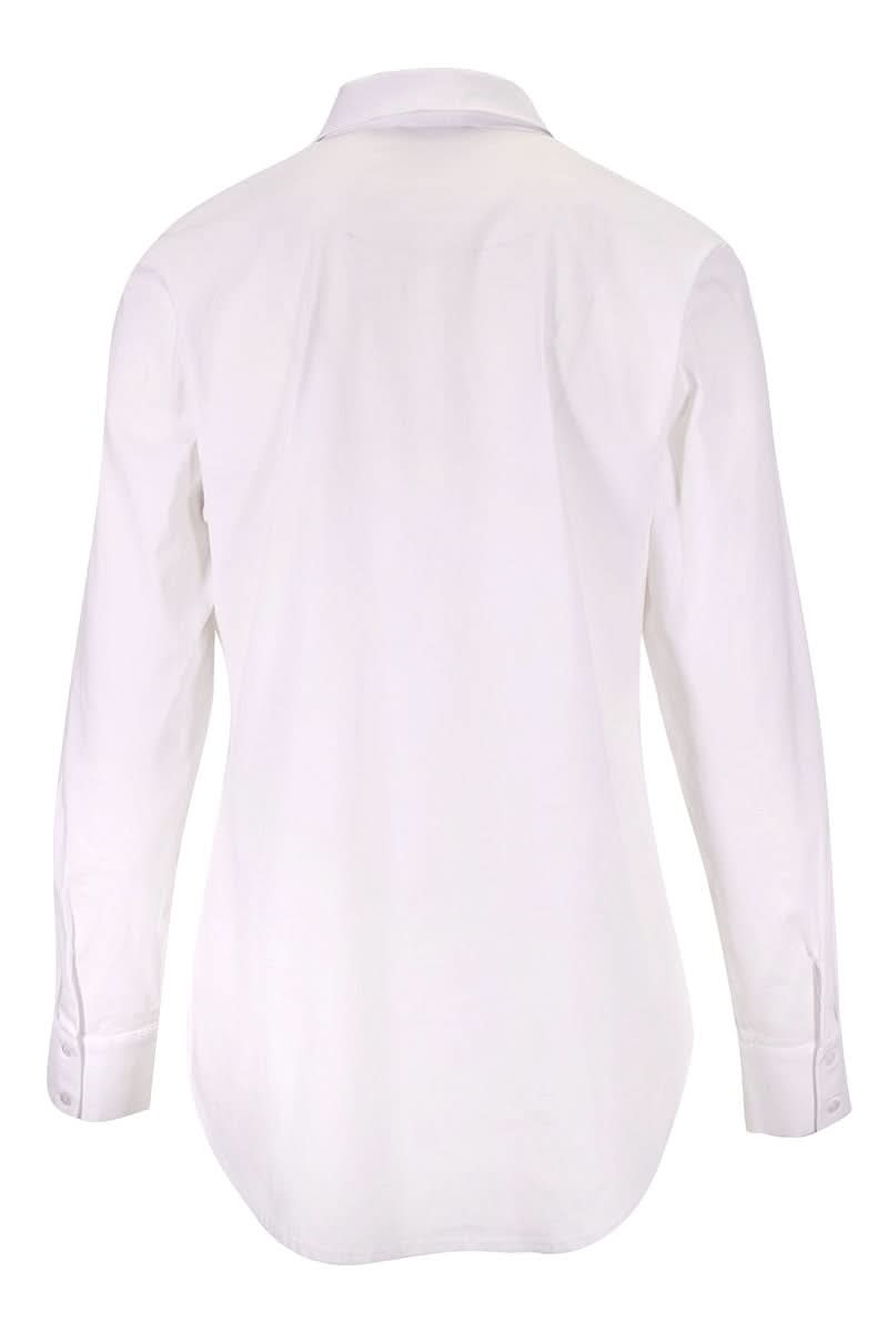 Vue arrière de la chemise classique blanche avec coupe légèrement cintrée et col traditionnel.