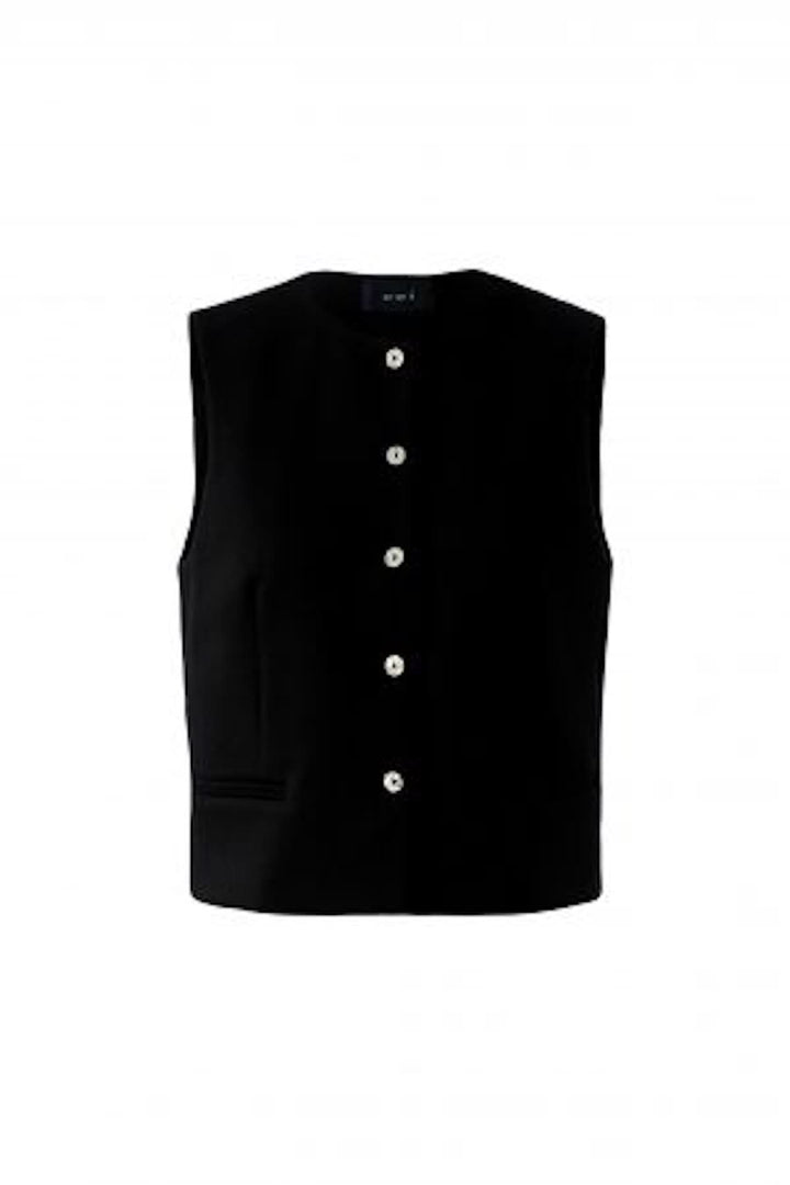 Haut sans manches boutonné noir avec poches plaquées et fermeture boutonnée, design moderne et sobre.