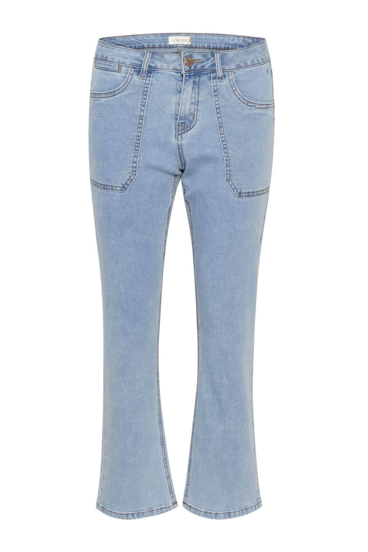 Jean bleu clair à coupe droite, taille régulière, longueur 7/8, idéal pour un look décontracté et féminin.