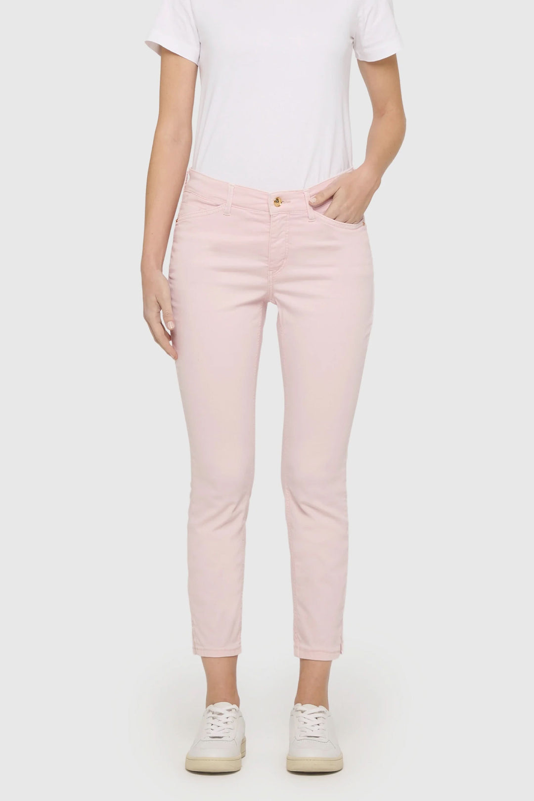 Pantalon Dream Summer à coupe ajustée en rose pâle, élégance et confort pour un style polyvalent, adapté au quotidien ou occasions habillées.
