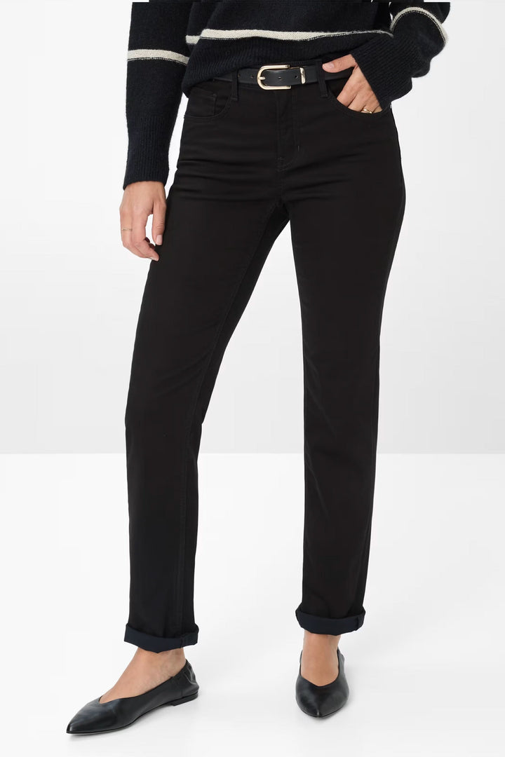 Pantalon Mary classique à coupe droite et taille régulière pour un look élégant et confortable, parfait pour toutes occasions.