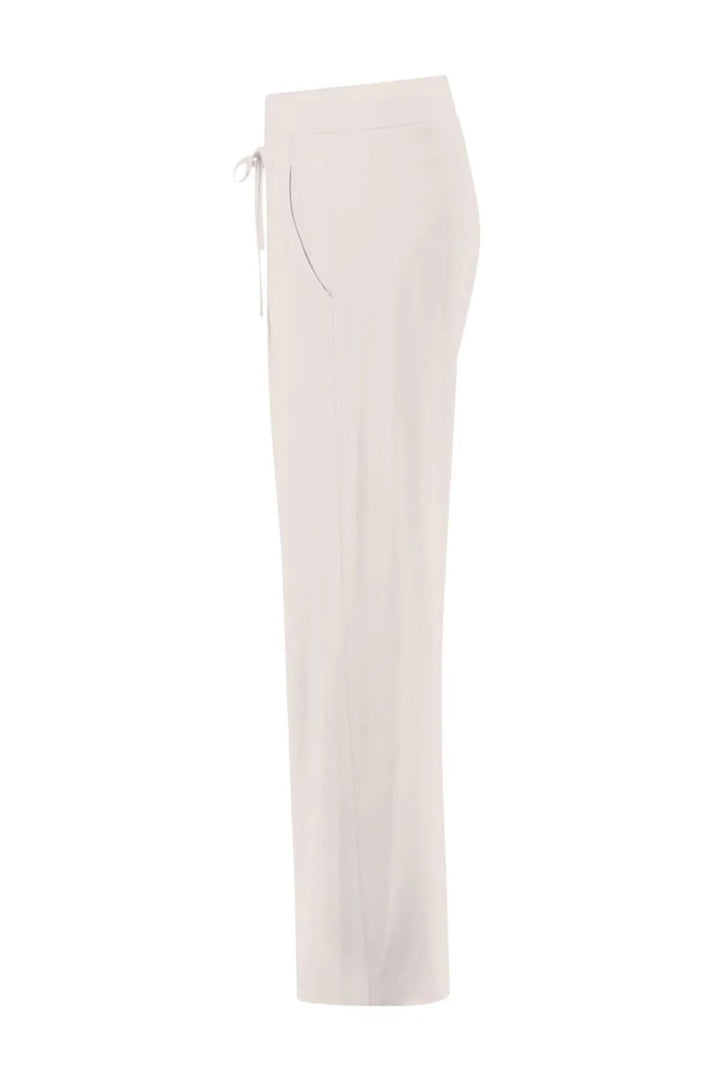 Pantalon habillé droit Candice avec coupe droite et taille élastique, offrant confort et élégance pour le travail et occasions soignées.