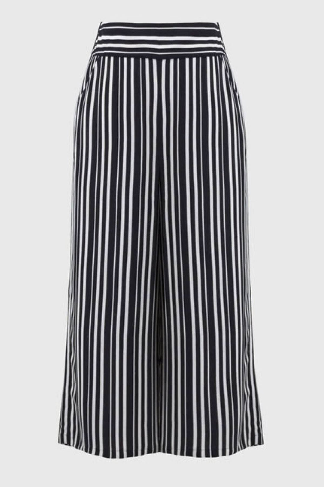 Pantalon rayé évasé, léger et souple, avec ceinture large et jambes larges pour une allure élégante et confortable.