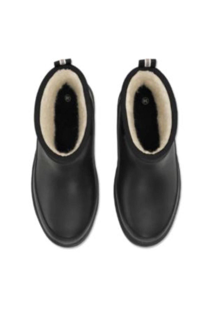 Bottes Ilse Jacobsen noires, imperméables et isolantes, idéales pour temps froid et humide.