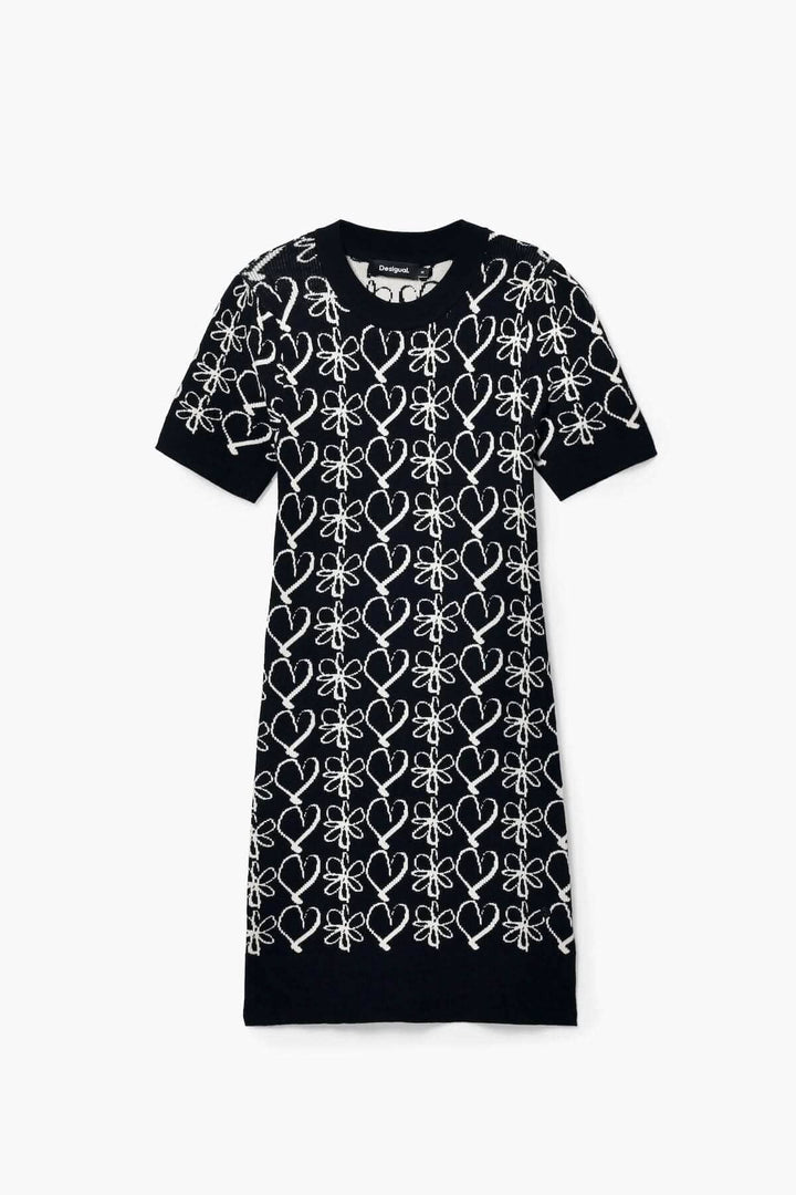 Robe courte à col ras du cou, motif floral et cœurs, style romantique et ajusté, idéale pour sorties décontractées.