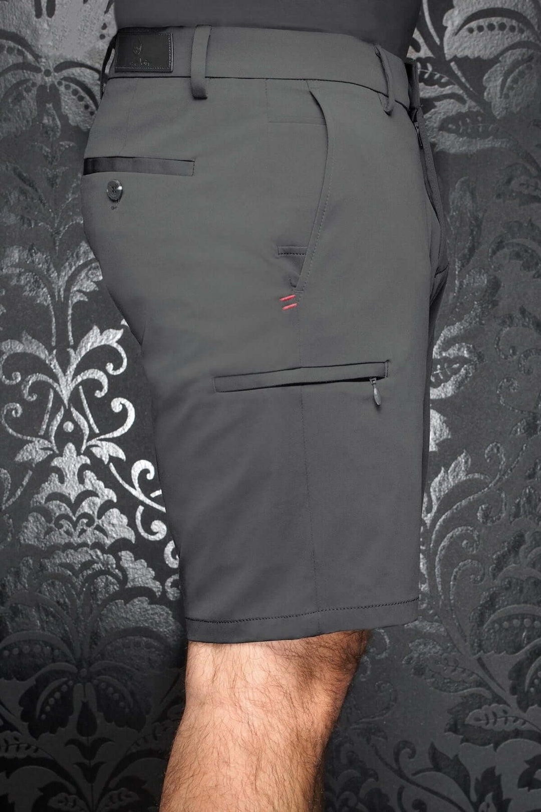 Shorts Bayliner en tissu performant, avec poches latérales et design moderne, parfaits pour les journées actives.
