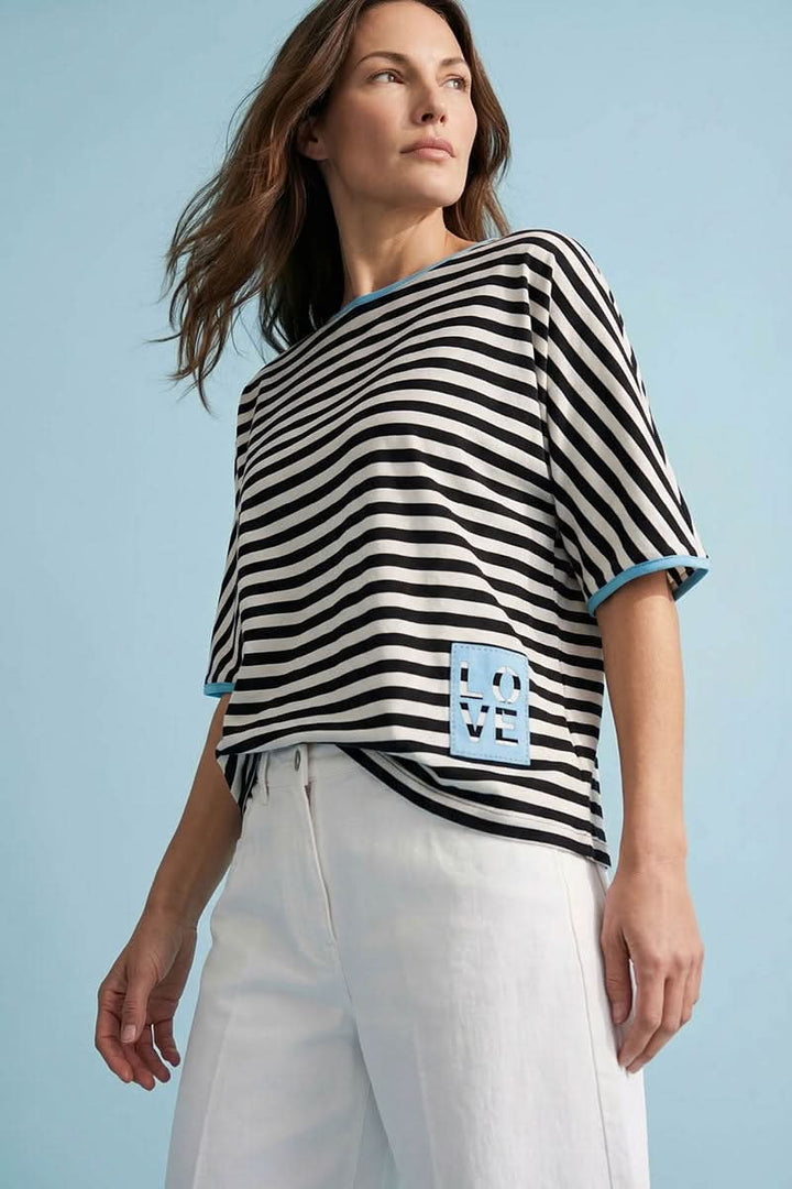 T-shirt rayé détail écusson