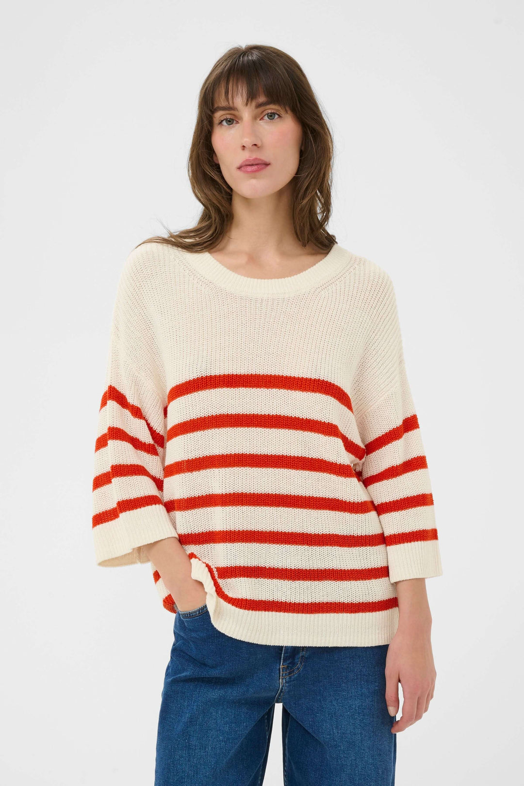 Tricot lin et coton Aliza à manches courtes, maille ajourée et motif à rayures, parfait pour une silhouette décontractée et mi-saison.