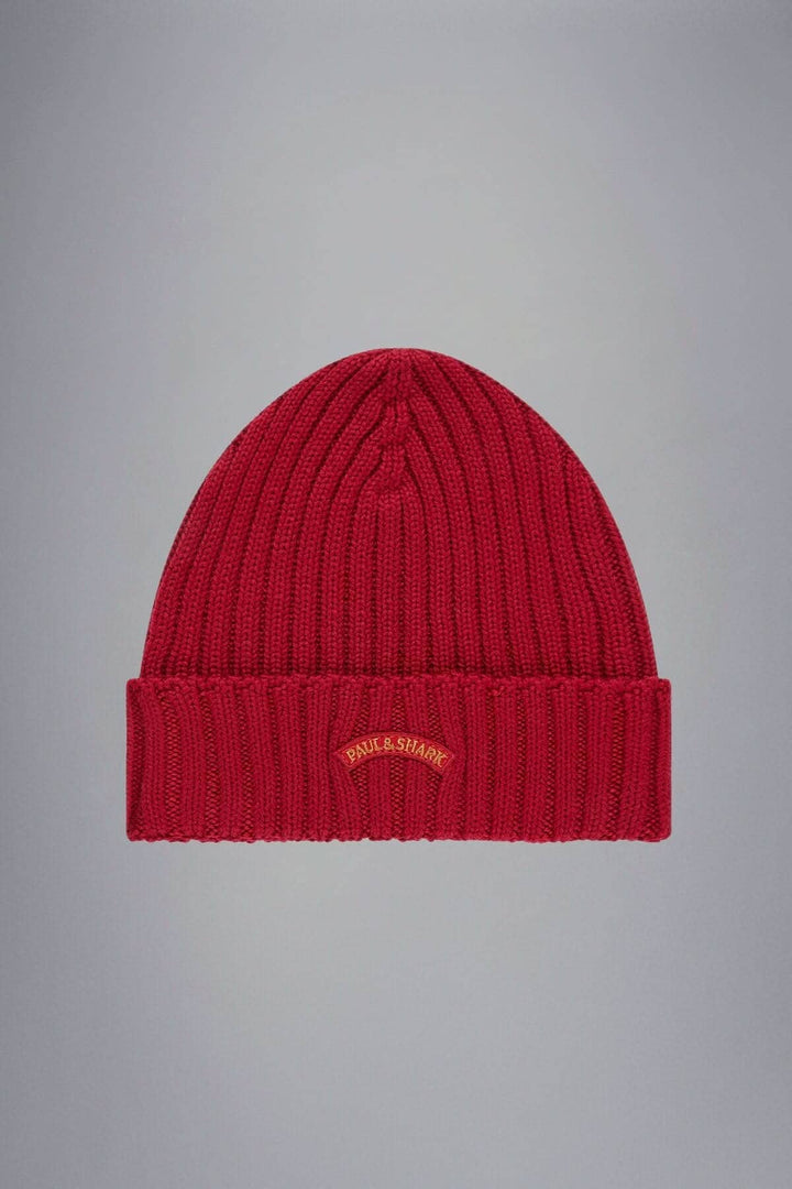 Bonnet en laine côtelée rouge avec revers logo brodé, idéal pour affronter l&