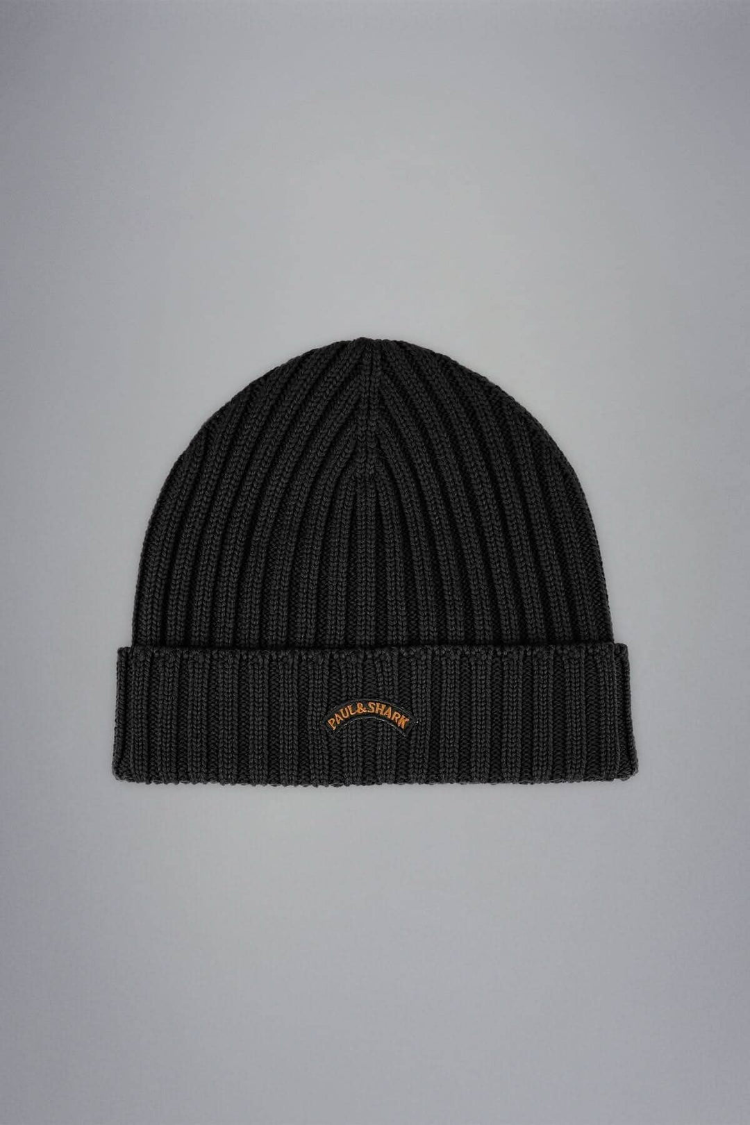 Tuque de laine noir en maille côtelée avec logo brodé, parfaite pour l&