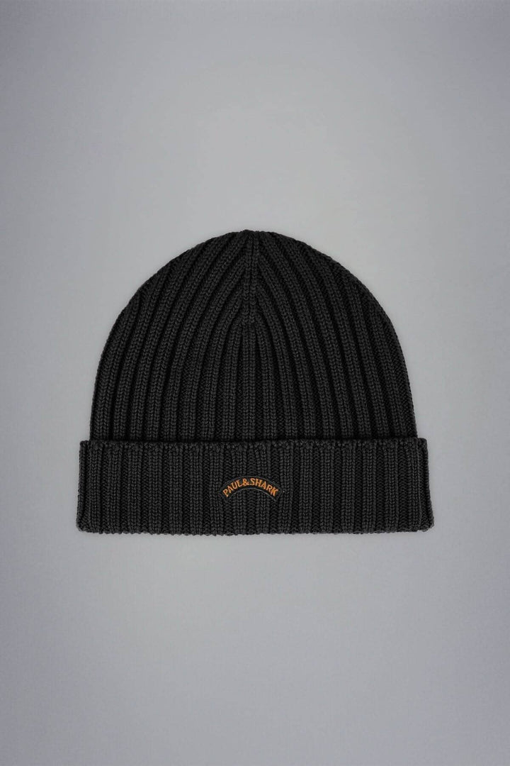 Tuque de laine noir en maille côtelée avec logo brodé, parfaite pour l&