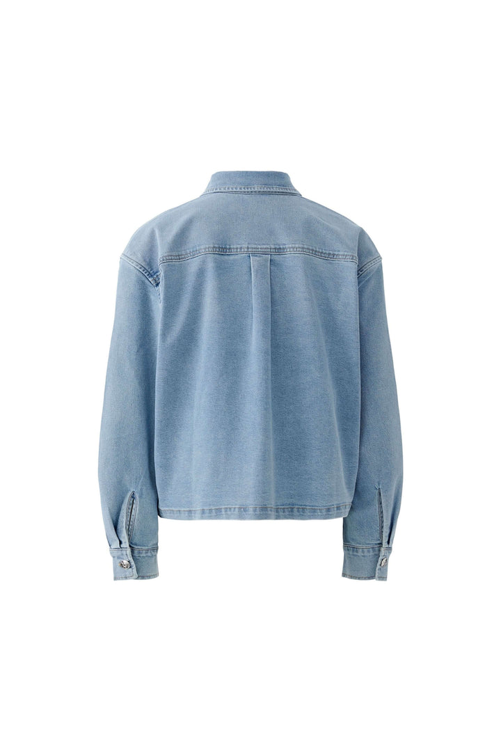 Veste en denim vue de dos avec coupe droite et longueur raccourcie, idéale pour un style décontracté et moderne.
