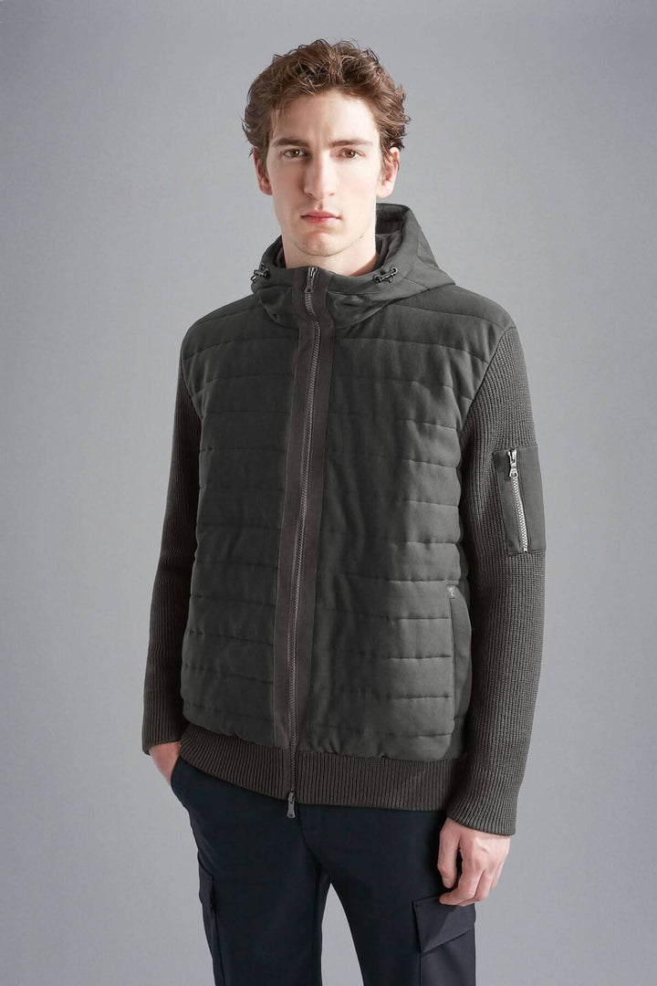 Veste imperméable à capuchon Paul &amp; Shark, hybride moderne avec matelassage et manches en tricot.