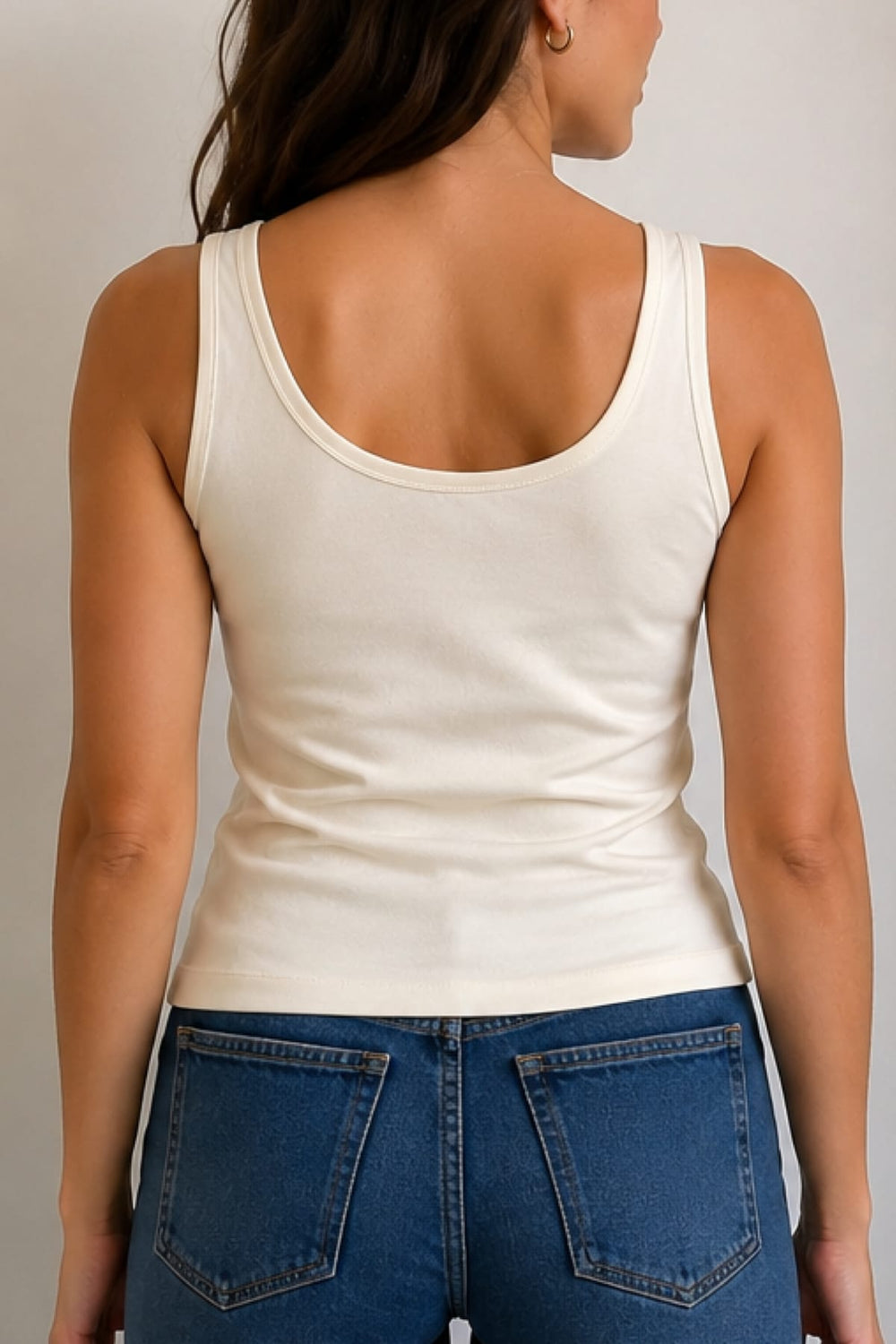 Front view of the Brax white women's rounded camisole - Valérie Simon