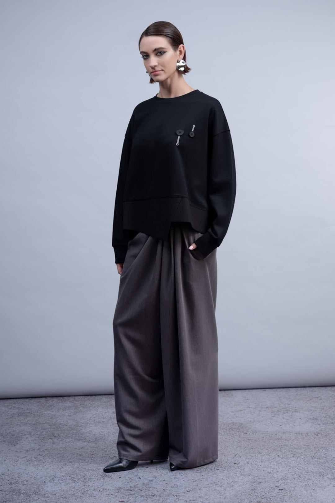 Front view of the Haako women&