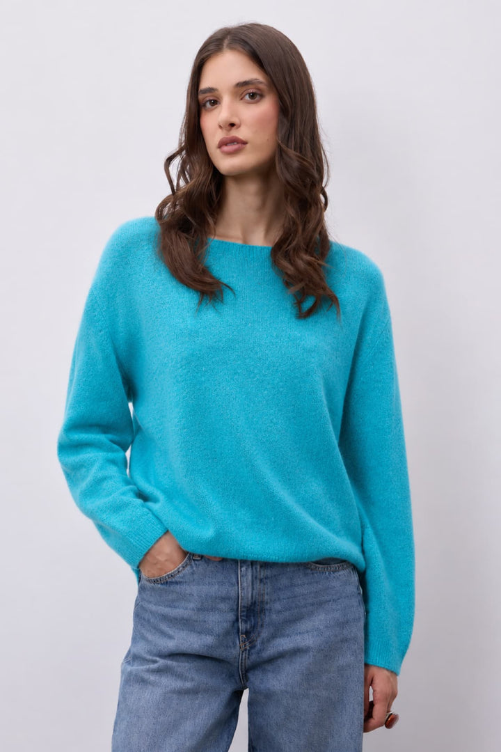 Front view of the women&