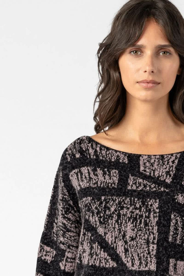 Chandail en tricot à motif graphique vue de face pour femme sarah pacini