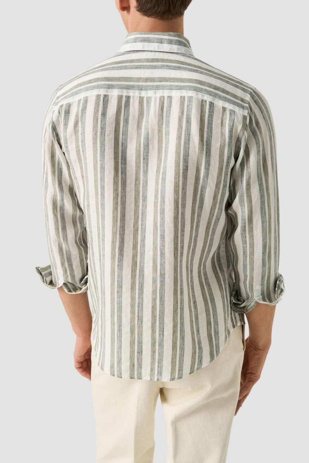 Vue de face chemise à rayures Eton pour homme en lin mélangé avec col boutonné blanc et bleu - Valérie Simon