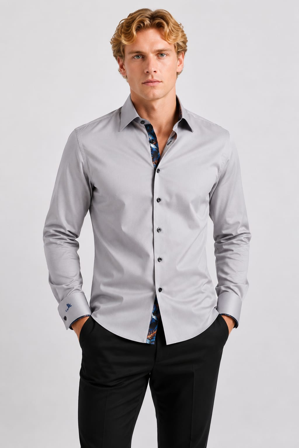 Vue de face chemise homme MR.SMITH à détails contrastants noirs et col blanc - Valérie Simon