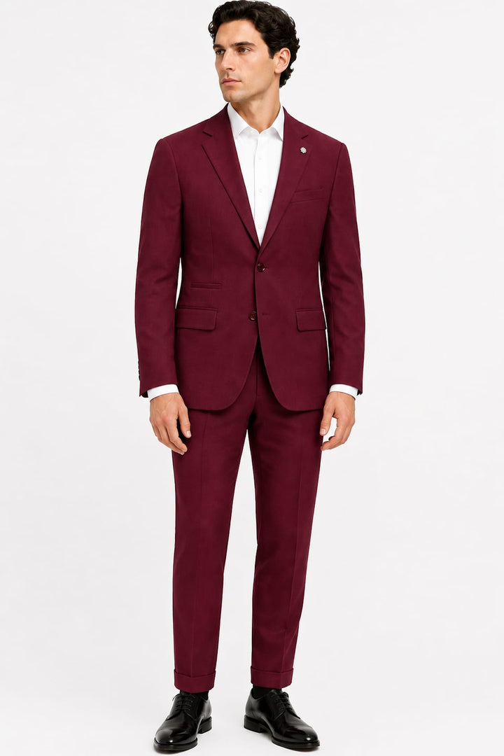 Full-length side view of a men&