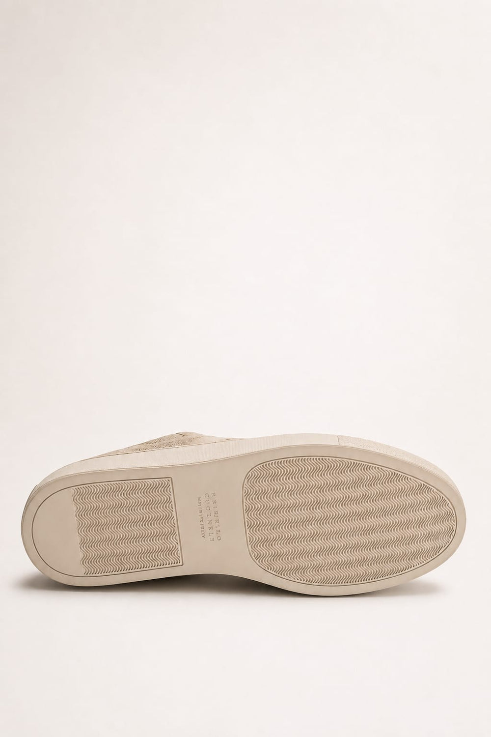 Vue latérale espadrille sans lacets Robert Barakett homme en cuir suédé beige avec couture fine - Valérie Simon
