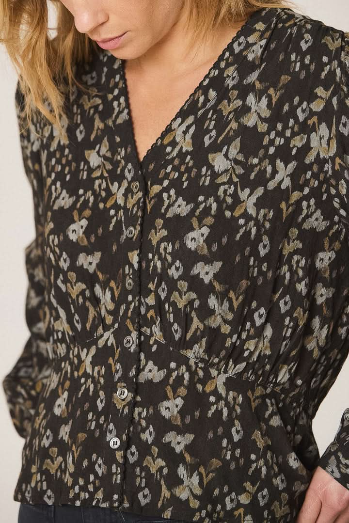 Floral V-neck blouse 