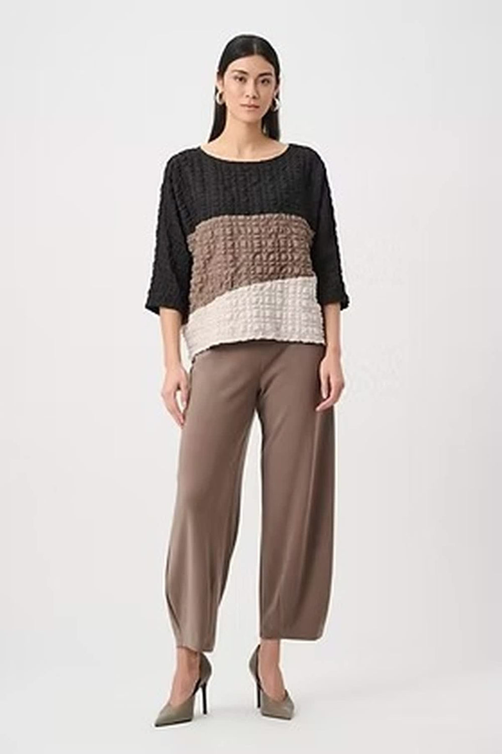 Front view of Joseph Ribkoff's textured, multicolored blocks for women - Valérie Simon