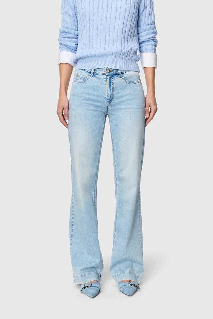 Vue latérale jean large Mac Jeans pour femme noir avec 5 poches et détails couture - Valérie Simon