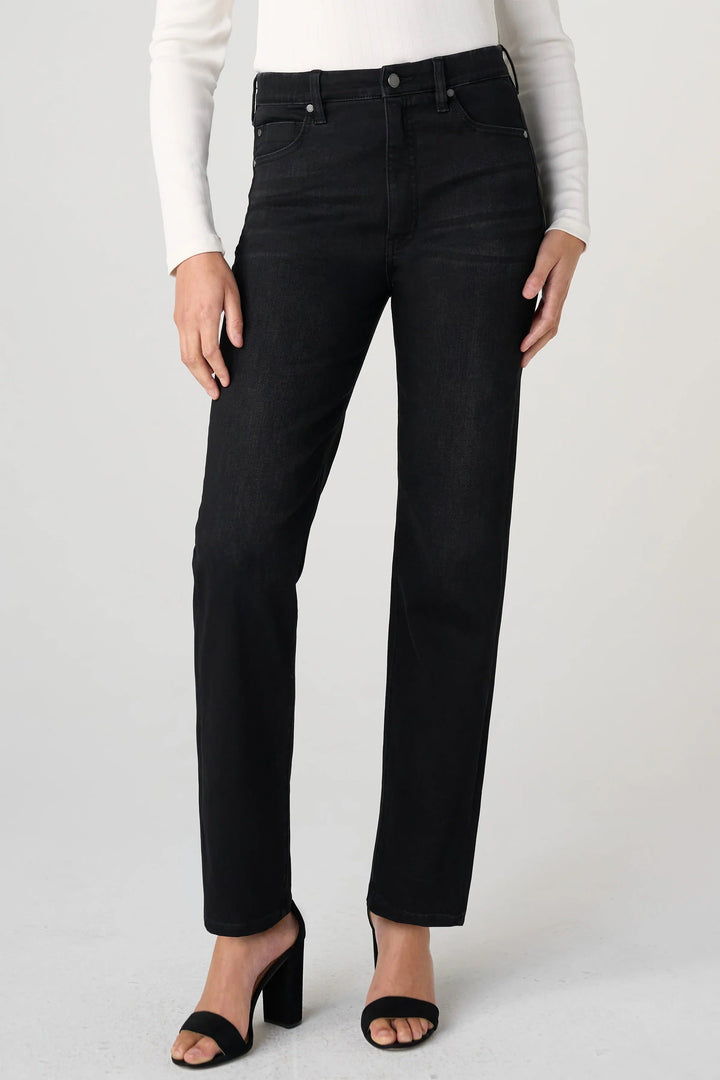 Front view of Liverpool women’s high-rise straight-leg jeans in blue - Valérie Simon