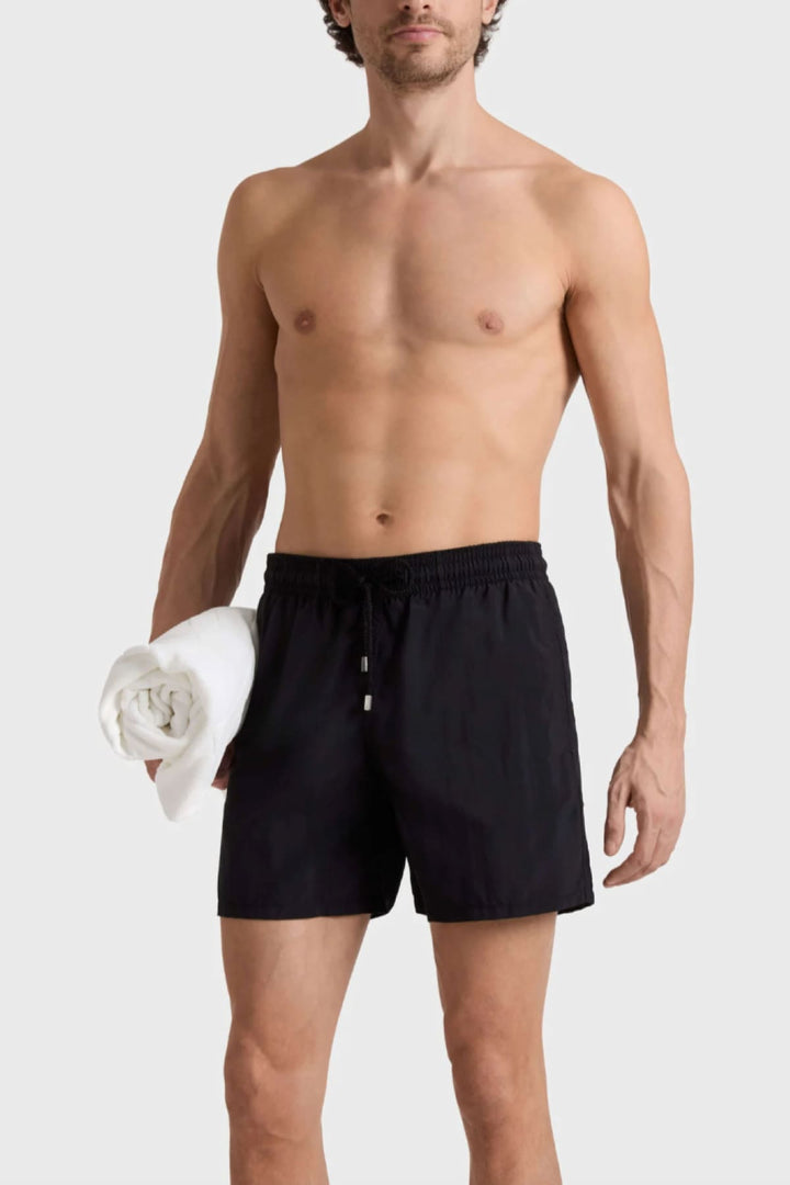 Vue de face maillot de bain à cordon ajustable Vilebrequin bleu uni pour homme - Valérie Simon