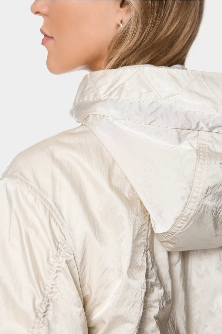 Side view of the Marc Cain women&