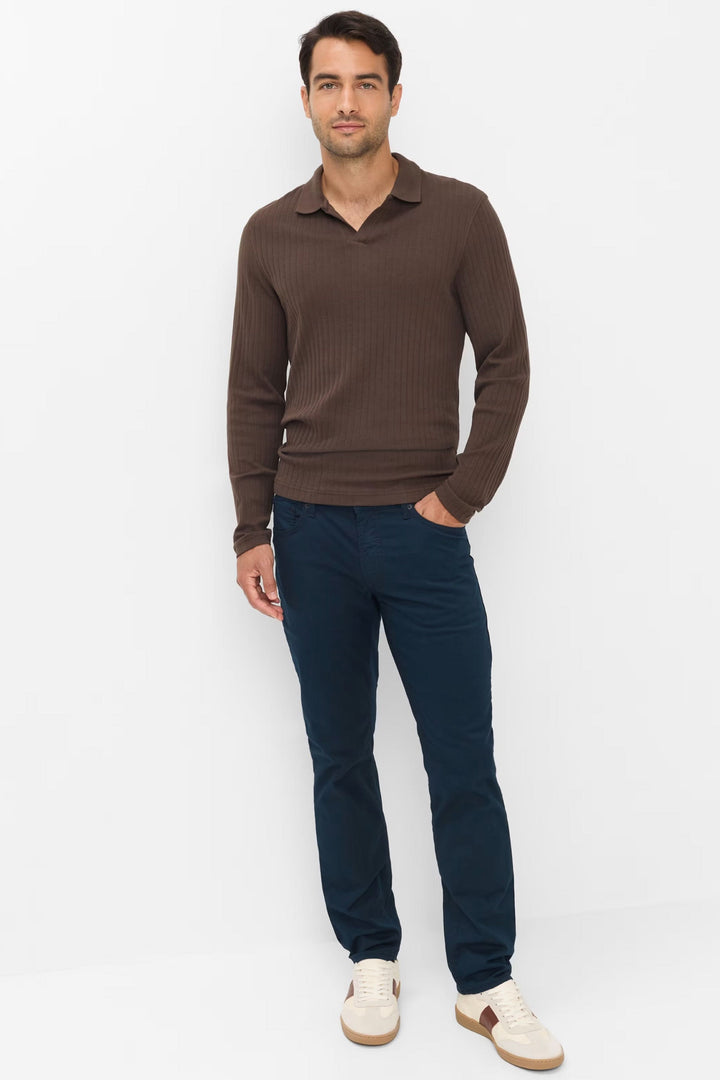 Front view of men&