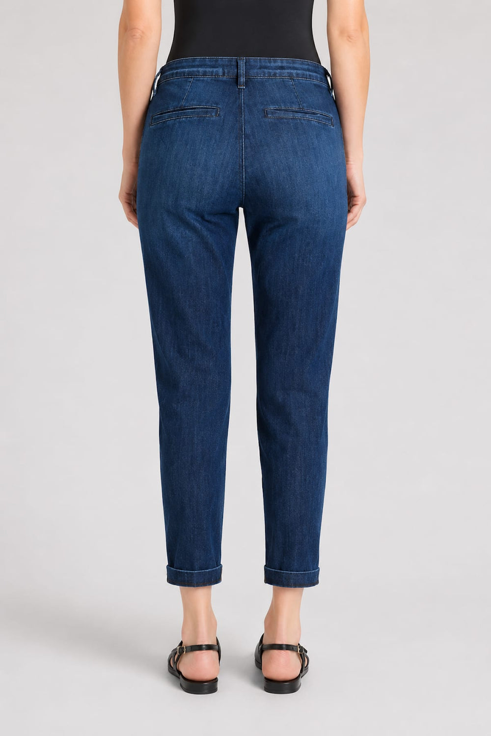 Vue de côté chino Mac Jeans pour femme, denim bleu extensible - Valérie Simon