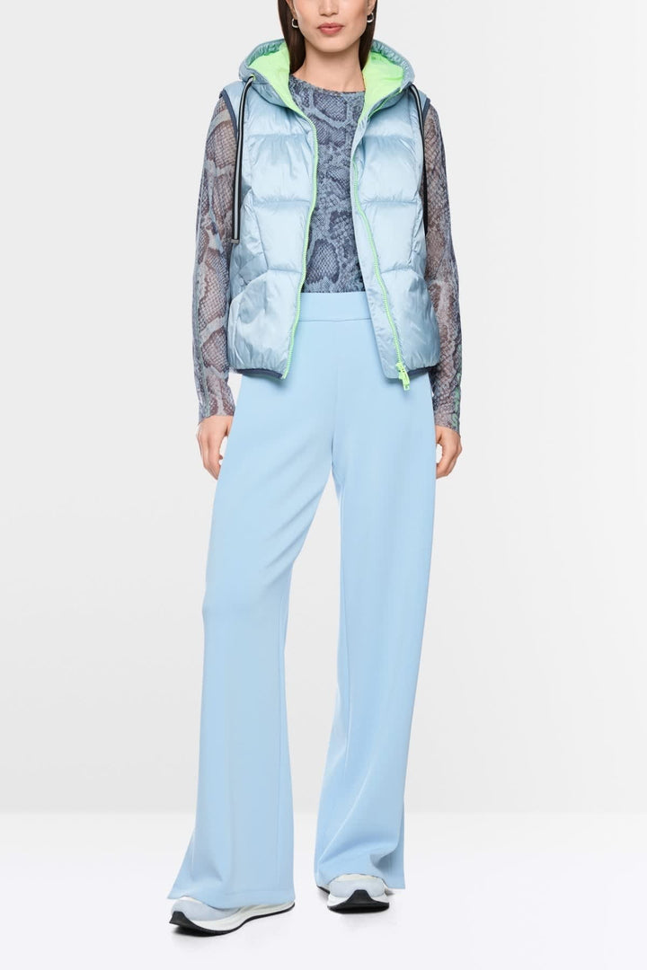Side view of Wedi Marc Cain black dress pants for women with Valérie Simon belt details
