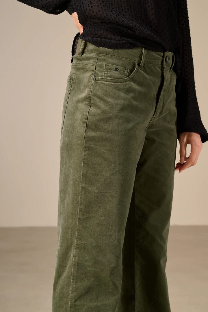 Pantalon en velours côtelé à jambe droite pour femme Nile