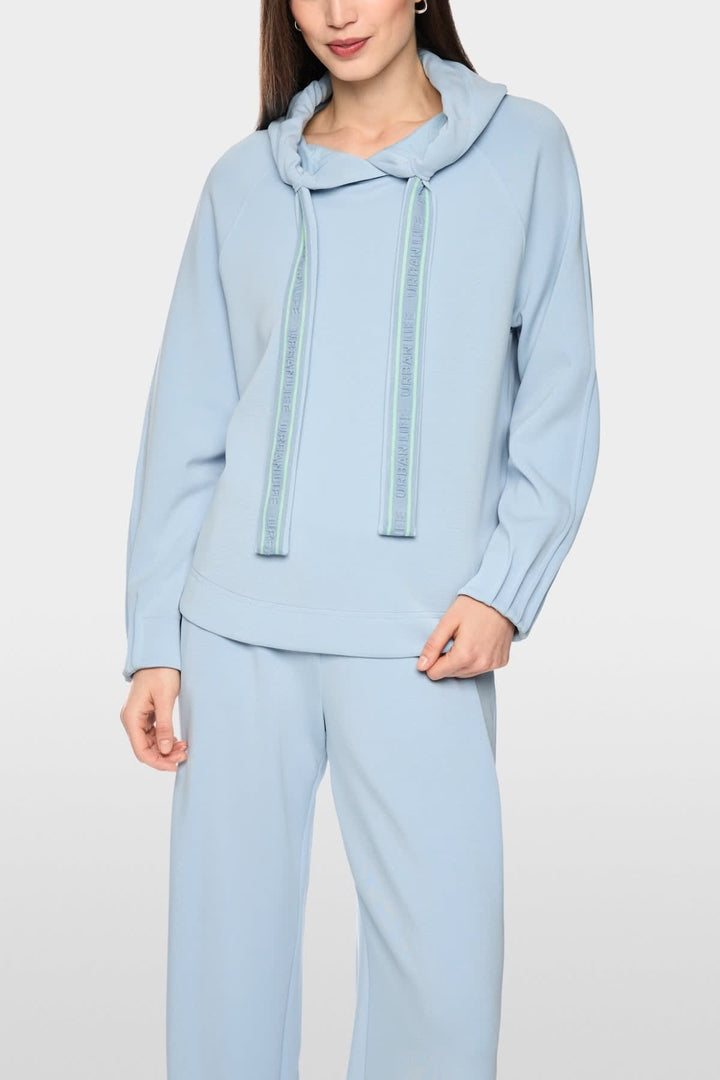 Front view of a Marc Cain women&