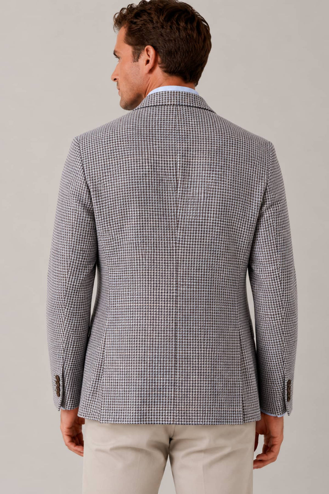 Front view of the Jack Victor men&