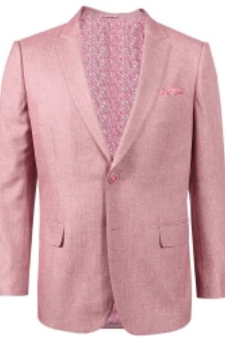 Front view of the Maldo textured gray men&