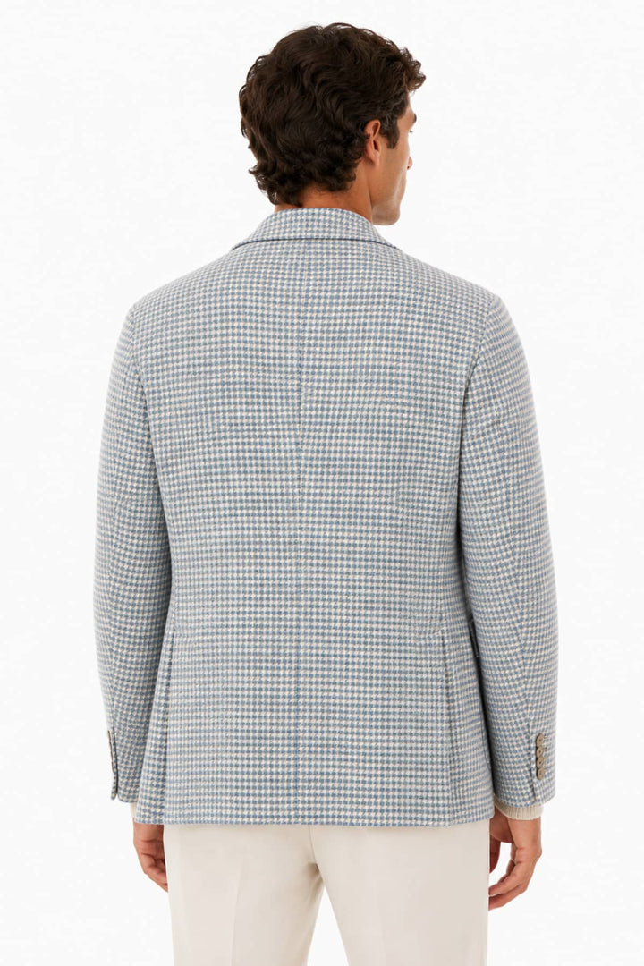 Side view of a textured Tagliatore men&