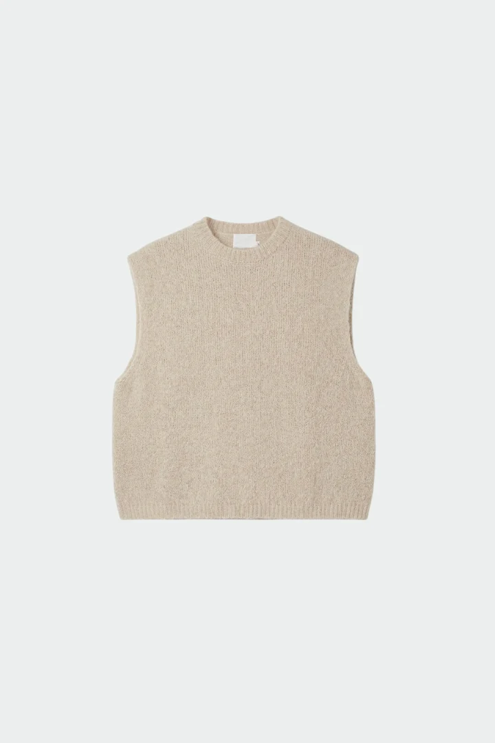 Knitted sleeveless jacket 