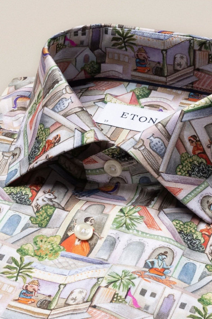 Chemise Eton avec impression artistique vibrante et moderne, 100% coton, style contemporain.