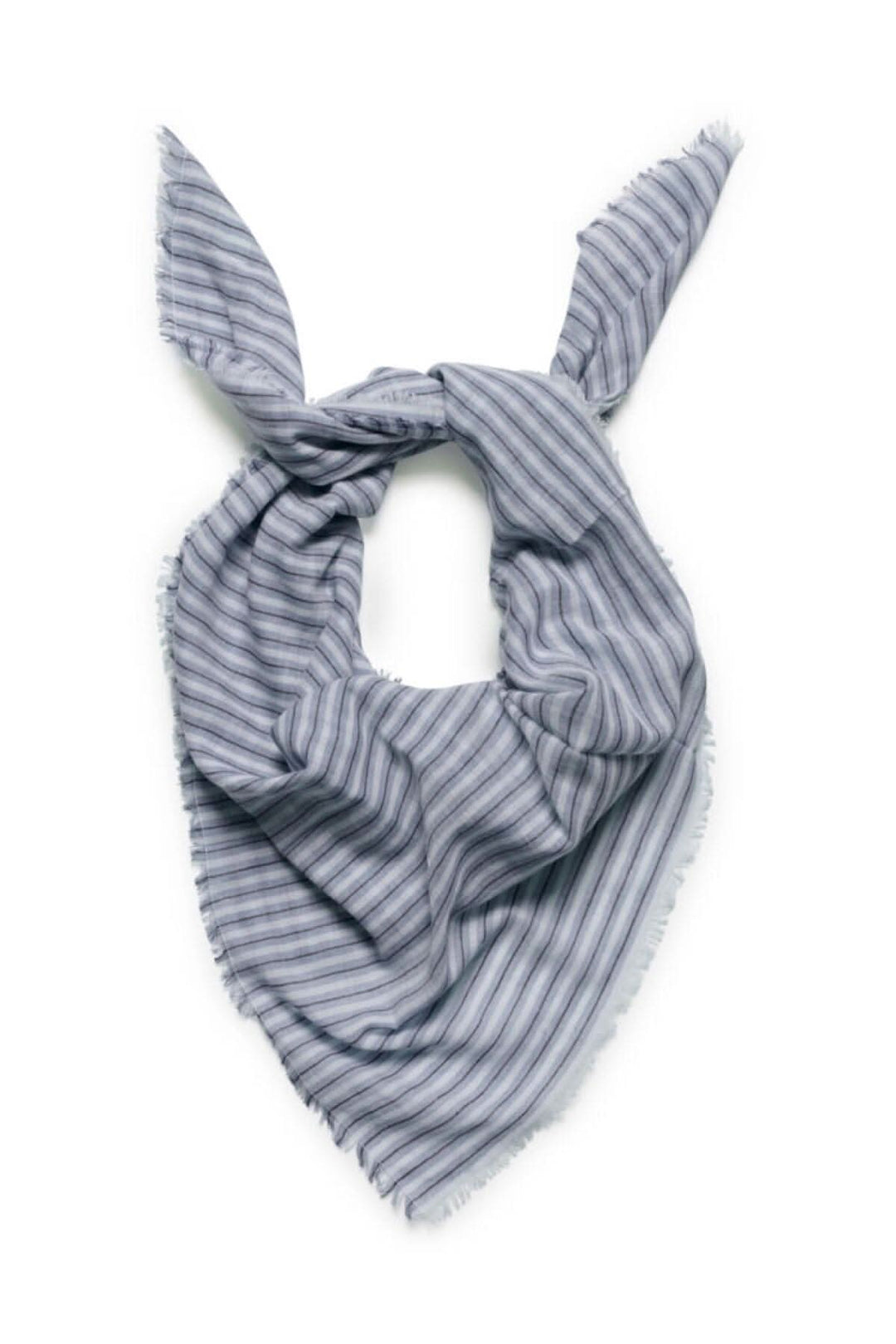 Foulard rayé Sofi en pur coton, léger avec fines franges, dimensions 100 cm x 96 cm.