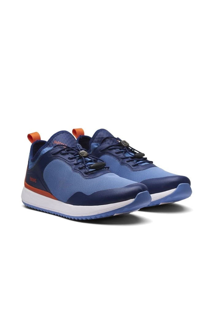 Baskets de sport Ocean Runner en bleu, tige en maille de nylon, semelle extérieure réactive et système de drainage.