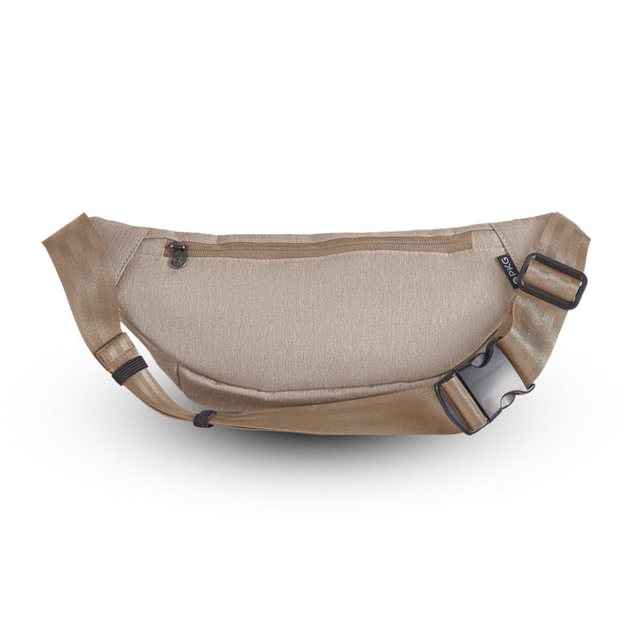 Sac à bandoulière recyclé PKG Bremner en polyester imperméable, idéal pour excursions et shopping.